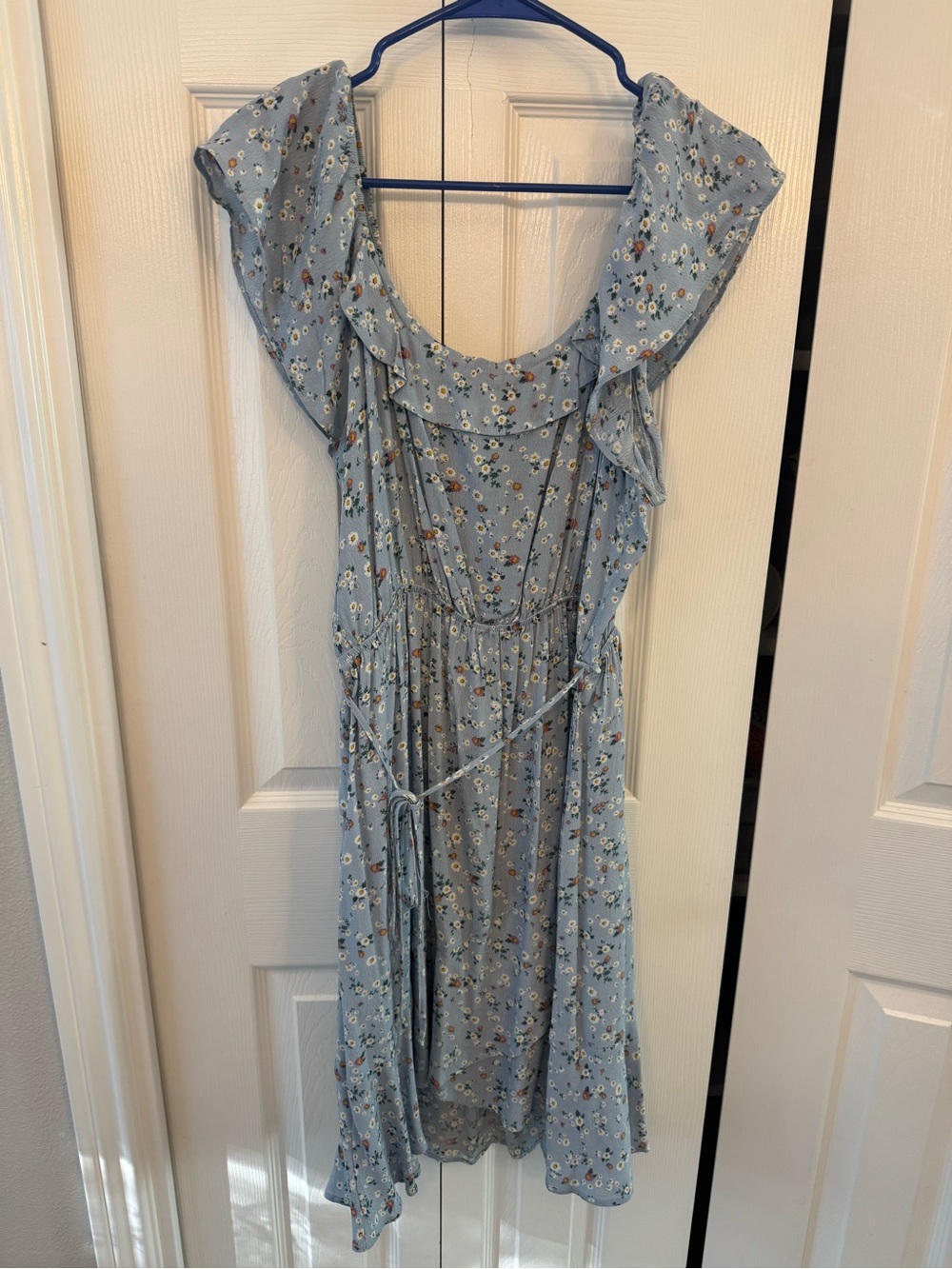 Light Blue Floral Ruffle-Sleeve Women's Dress